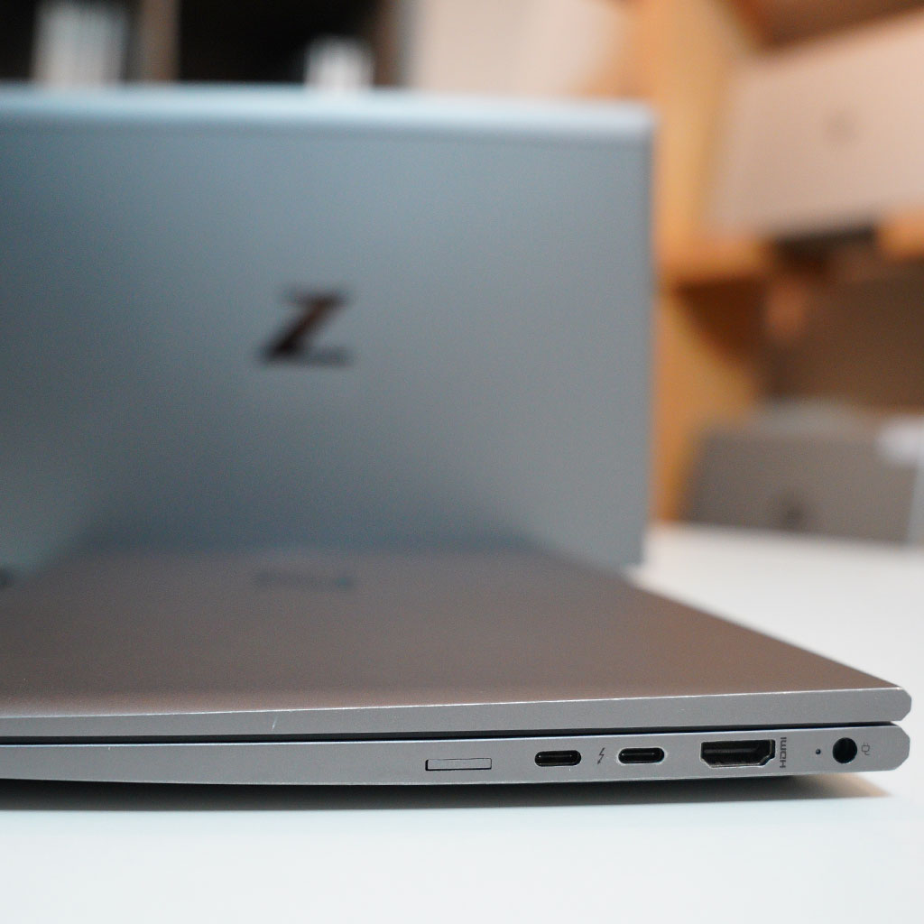 HP ZBOOK FIREFLY G7 view 2